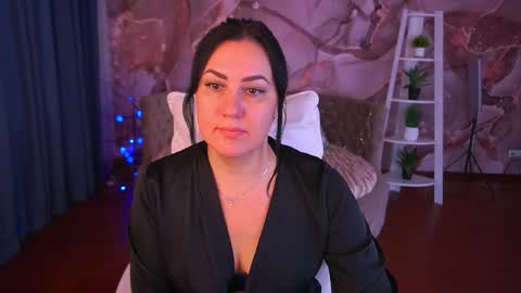 Snapshot of zafiramoonn chatting on November 17, 2025, 1:39 pm Zafiramoonn online show from November 17, 2025, 1:39 pm