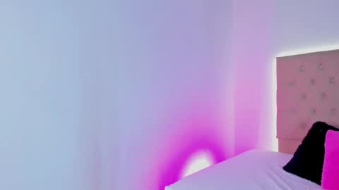 Zafiro Brown online show from September 9, 2025, 11:32 am