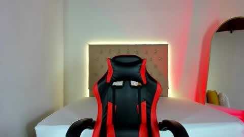 Zafiro Brown online show from October 5, 2025, 11:19 am