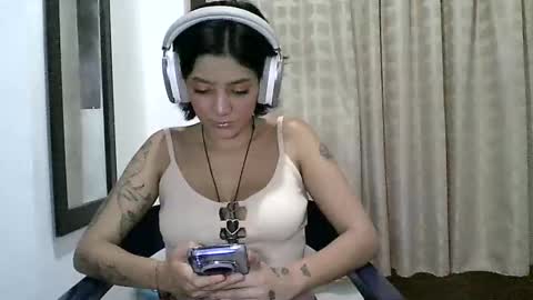 Zafiro online show from April 7, 2026, 7:58 pm