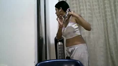 Snapshot of zafiro_rubi chatting on June 23, 2026, 12:03 pm Zafiro online show from June 23, 2026, 12:03 pm