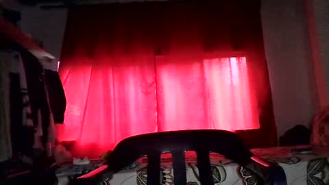Snapshot of zafiro_rubi chatting on July 8, 2026, 12:20 pm Zafiro online show from July 8, 2026, 12:20 pm