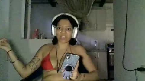 Snapshot of zafiro_rubi chatting on July 18, 2026, 2:21 pm Zafiro online show from July 18, 2026, 2:21 pm