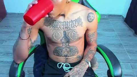 BiG Zafiro online show from April 18, 2026, 11:25 am