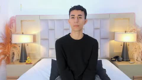 zahir_ashar online show from April 18, 2026, 7:58 pm