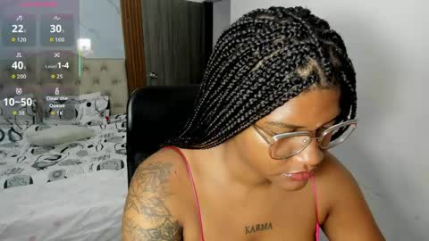Snapshot of zahra_rose chatting on April 22, 2026, 10:50 am zahra_rose online show from April 22, 2026, 10:50 am