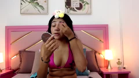 Zaira Angel online show from February 22, 2025, 6:41 pm