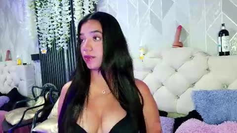 Snapshot of zaira_bonny chatting on July 10, 2026, 3:36 pm Zaira Bonny online show from July 10, 2026, 3:36 pm