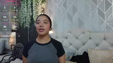 Snapshot of zaira_bonny chatting on August 5, 2026, 6:11 pm Zaira Bonny online show from August 5, 2026, 6:11 pm
