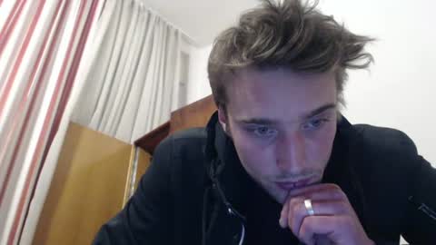 Snapshot of zakonezach chatting on January 29, 2025, 8:35 pm zakonezach online show from January 29, 2025, 8:35 pm