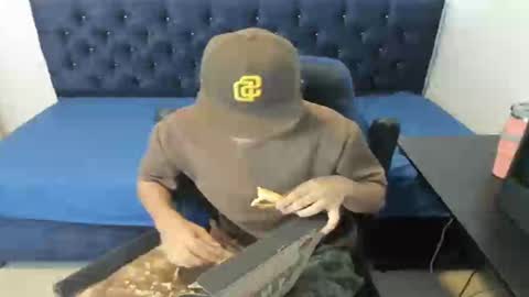 Snapshot of zammcito_ chatting on January 11, 2025, 4:59 am zamm online show from January 11, 2025, 4:59 am