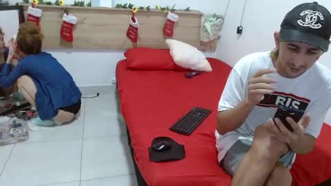 Zamu online show from December 17, 2024, 7:48 pm