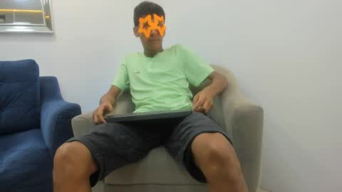 Snapshot of zane_belville chatting on May 4, 2026, 12:12 pm Zane Belville online show from May 4, 2026, 12:12 pm