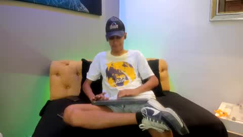 Snapshot of zane_belville chatting on July 1, 2026, 11:34 am Zane Belville online show from July 1, 2026, 11:34 am