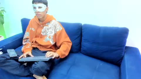 Snapshot of zane_belville chatting on July 23, 2026, 11:52 am Zane Belville online show from July 23, 2026, 11:52 am