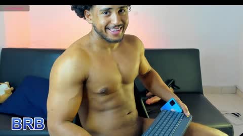 Zane Lux online show from May 18, 2026, 12:33 pm