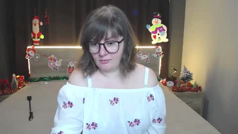 zannadreil online show from December 17, 2025, 6:58 pm