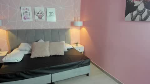 Zara Sweet  online show from December 20, 2025, 1:40 pm