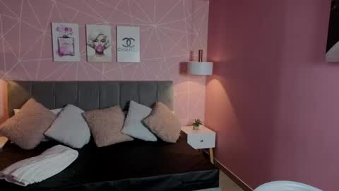 Snapshot of zara__sweet chatting on May 25, 2026, 1:17 pm Zara Sweet online show from May 25, 2026, 1:17 pm