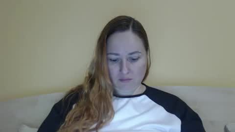Snapshot of zara_red chatting on May 11, 2026, 9:59 am Kate. if im not here im here foxy red333 online show from May 11, 2026, 9:59 am