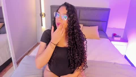 Zara Rose online show from May 7, 2026, 12:32 pm