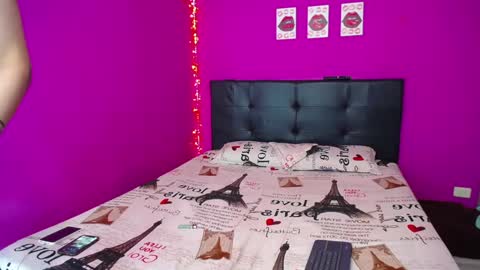 ZARA ANYELINA online show from January 11, 2025, 5:52 am