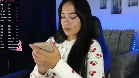 zaradames_ online show from January 11, 2026, 3:11 am