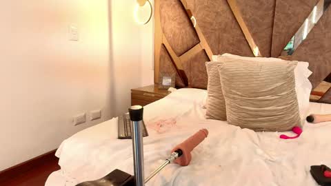 Zarah Andrews online show from February 9, 2025, 12:06 am