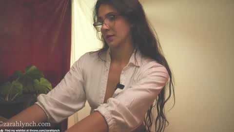 Miss Lynch   Next show  2911 online show from January 7, 2025, 9:25 pm