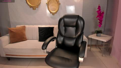 Zara  online show from March 26, 2026, 4:07 am