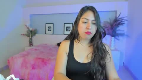 Snapshot of zararosse7 chatting on October 13, 2025, 11:43 am ZaraRosse7 online show from October 13, 2025, 11:43 am