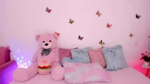 Snapshot of zaratorres_ chatting on April 1, 2026, 1:41 pm Zara online show from April 1, 2026, 1:41 pm