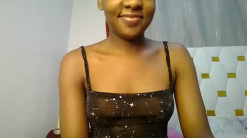 Snapshot of zariah011 chatting on June 1, 2026, 10:22 pm zariah online show from June 1, 2026, 10:22 pm