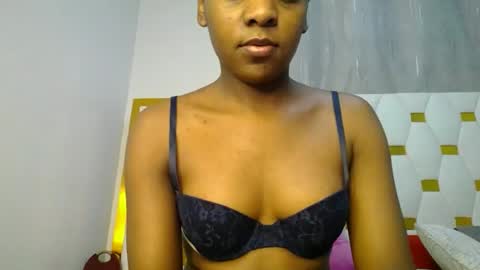 Snapshot of zariah011 chatting on June 14, 2026, 4:58 am zariah online show from June 14, 2026, 4:58 am