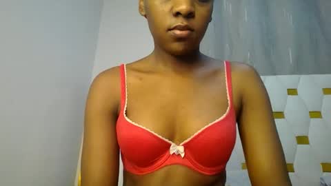 Snapshot of zariah011 chatting on June 15, 2026, 9:06 pm zariah online show from June 15, 2026, 9:06 pm