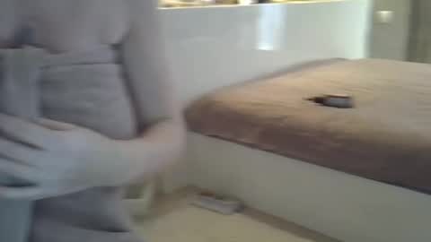 Zarina Swift online show from October 16, 2025, 4:13 am