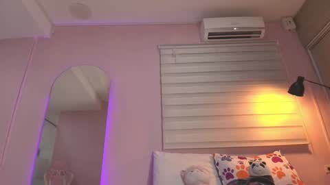 Snapshot of zary_saenz chatting on November 7, 2025, 12:05 pm Zary online show from November 7, 2025, 12:05 pm