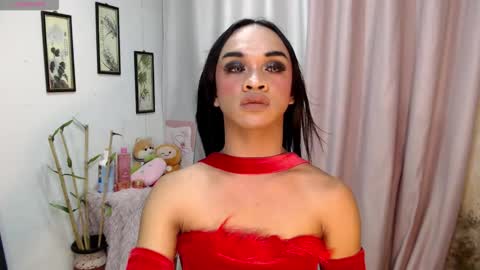 Snapshot of zaynelustts chatting on December 15, 2025, 12:53 pm zaynelustts online show from December 15, 2025, 12:53 pm