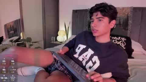 Hii im Zay.                 I save money for education. PVT Open. online show from November 23, 2025, 6:46 am