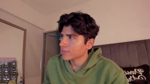 Hii im Zay.                 I save money for education. PVT Open. online show from December 2, 2025, 4:51 am