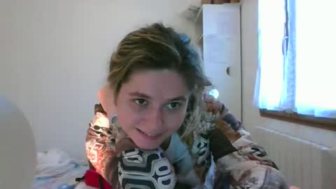 zazbella online show from February 25, 2026, 10:36 am