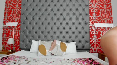 Karolyne online show from February 1, 2025, 2:13 pm