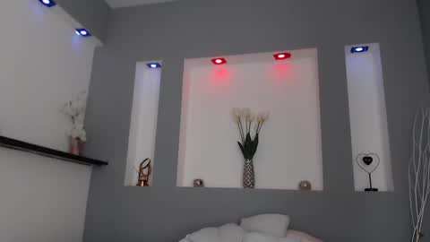 Karolyne online show from February 24, 2025, 11:10 am