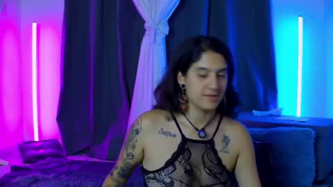 Snapshot of zean_lee chatting on June 15, 2026, 10:12 pm Karolyne online show from June 15, 2026, 10:12 pm