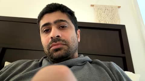 zee20241 online show from December 16, 2025, 8:36 pm