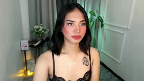 zelainalovetocum online show from February 28, 2025, 11:25 am
