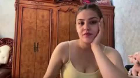 Snapshot of zenaidamunguia chatting on July 12, 2026, 8:16 am Mira online show from July 12, 2026, 8:16 am