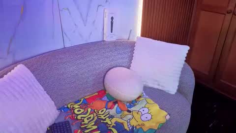 zendaya online show from December 4, 2025, 12:03 pm