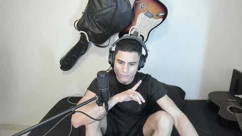 Snapshot of zenhzu chatting on December 21, 2024, 5:03 am zenzhu online show from December 21, 2024, 5:03 am