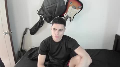 Snapshot of zenhzu chatting on December 21, 2024, 7:38 pm zenzhu online show from December 21, 2024, 7:38 pm